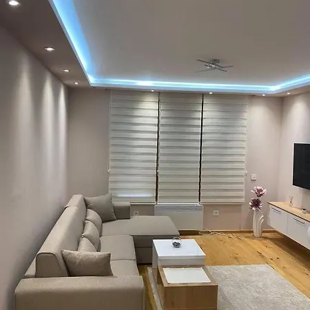 Jellenaa Ζλάτιμπορ