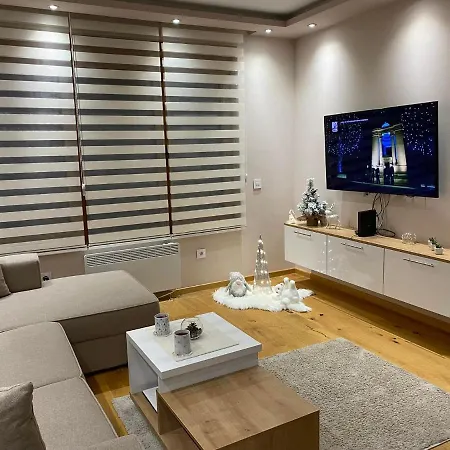 Jellenaa Διαμέρισμα Ζλάτιμπορ