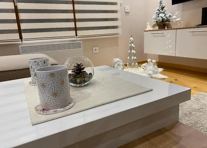 Jellenaa 즐라티보